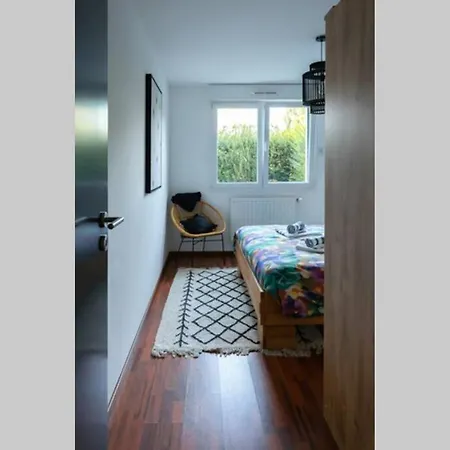 La G - De Standing Apartment
